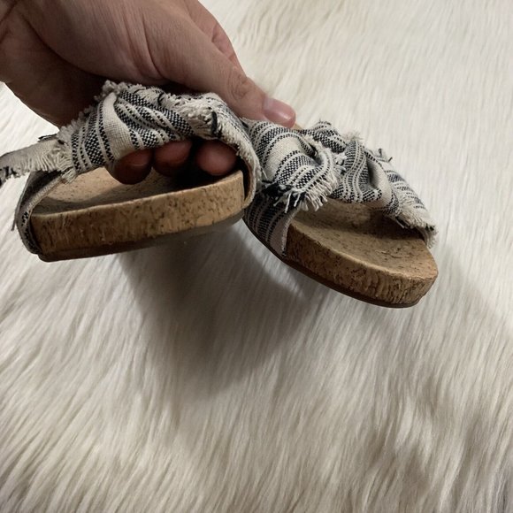 Lucky Brand Size 6 M Black Stripe Fabric Bow Cork Floritan Slip On Sandal Flats - Picture 3 of 9